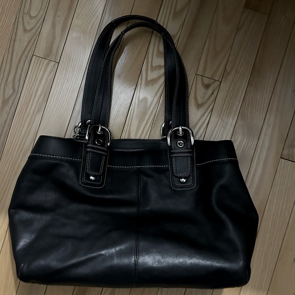 Authentic Coach Pleated Leather Black Soho Pleated Tote - Picture 5 of 7